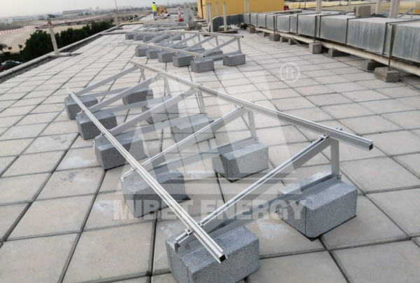太陽能鋁合金支架有什么特點(diǎn)？