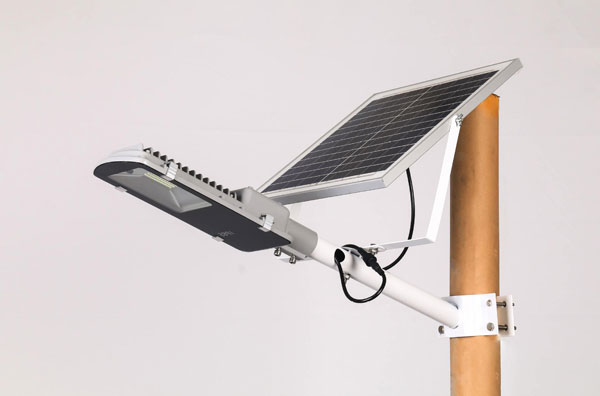 太陽能小路燈有什么優(yōu)勢(shì)？太陽能小路燈前景如何？