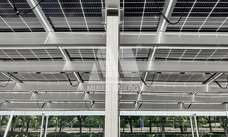 中國(guó)常州地面光伏車(chē)棚項(xiàng)目-3