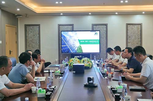 廈門市委常委、常務(wù)副市長黃曉舟一行蒞臨邁貝特指導(dǎo)工作